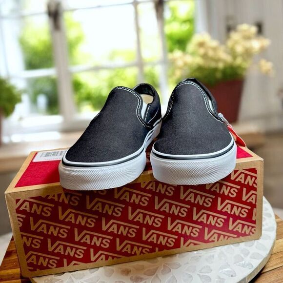 Vans Classic Slip-On Black Canvas Shoes Sneakers Men’s 9 / Women’s 10.5  New in main image 5